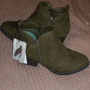 WOMEN'S ANKLE BOOTS